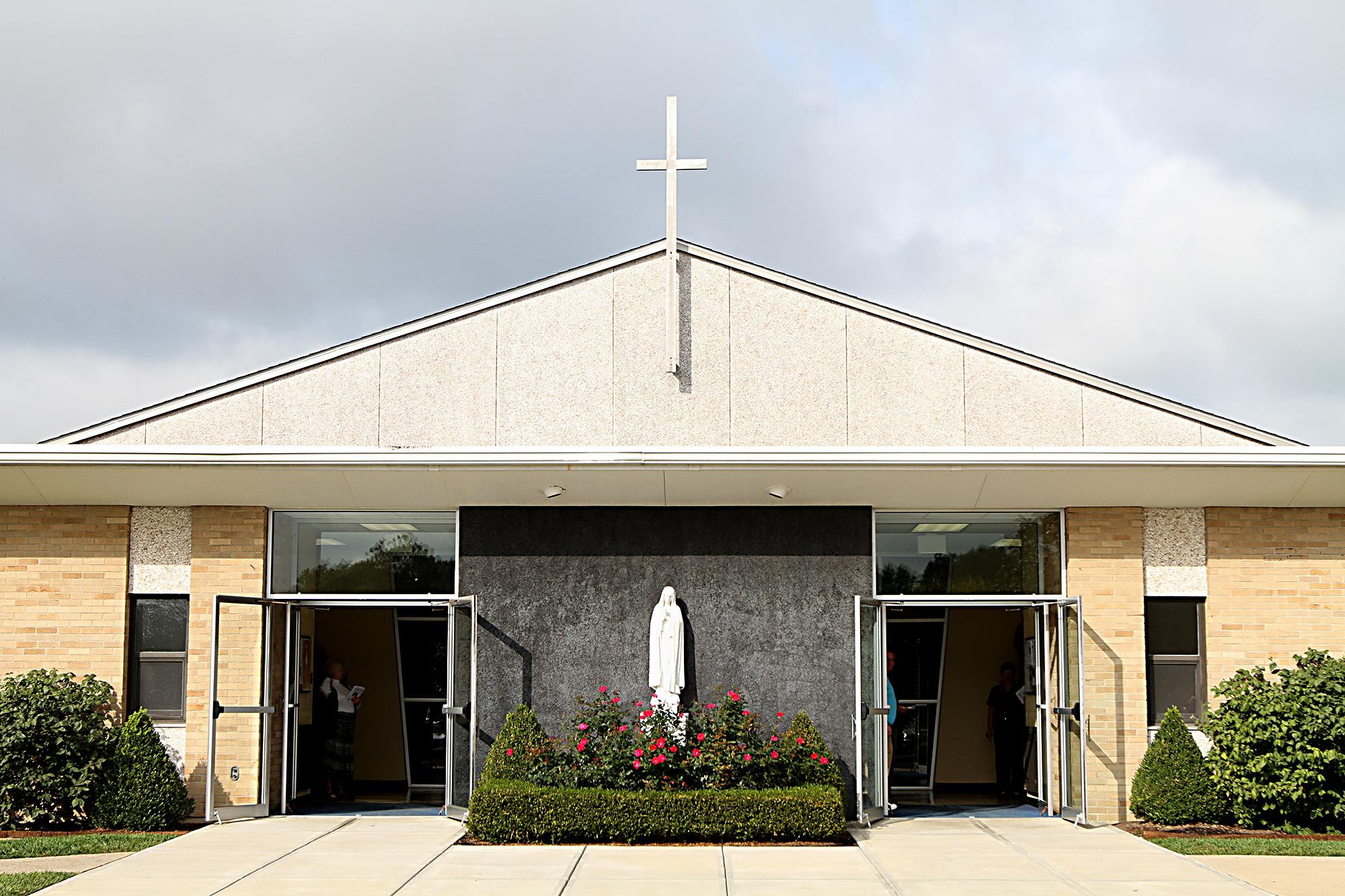 Queen Of Peace Parish Celebrates 75th Anniversary Catholic Telegraph   QueenPeace 01 