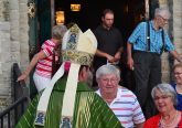 Greeting the faithful at the Rural Farm Mass 2017 (CT Photo/Greg Hartman)