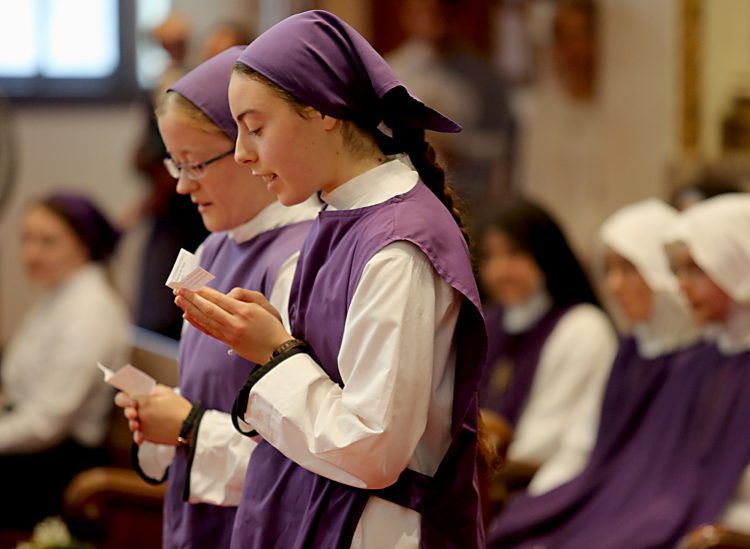 A look at the Children of Mary: Ceremony of Investiture - Catholic ...