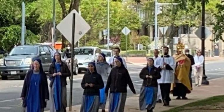 Eucharistic procession on Divine Mercy Sunday from Holy Comforter-St. Cyprian Catholic Church on Capitol Hill. Credit: Robin Fennelly