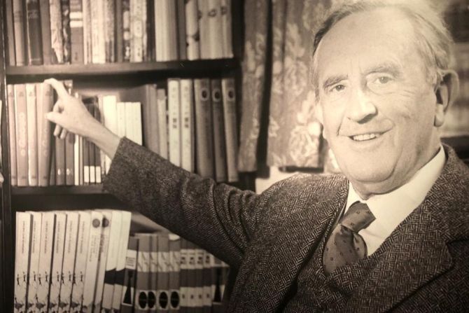 How Tolkien influenced the conversion to Christianity of his friend C.S ...